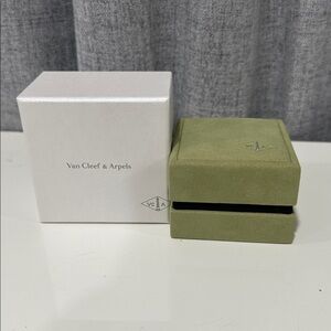Van Cleef & Arpels Olive Green suede Jewelry Box and outer box too.